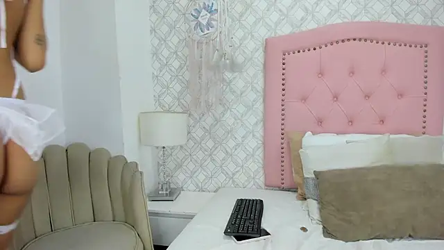 Snapshot of sofia_martinez_9 chatting on 10, 7, 2026 sofia martinez 9 online show from 10, 7, 2026