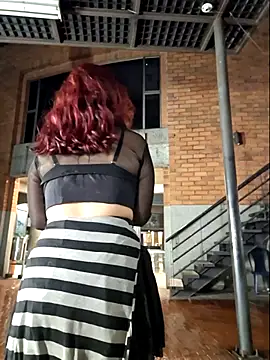 Snapshot of Ayleeen25 chatting on 5, 4, 2026 Ayleeen25 online show from 5, 4, 2026