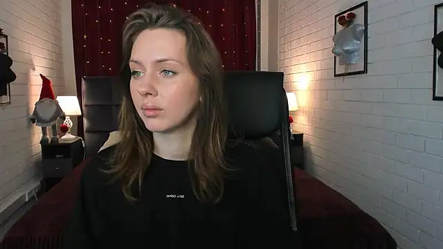 MeganClapp online show from 22, 4, 2026