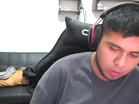 axellrz  online show from 3, 4, 2026