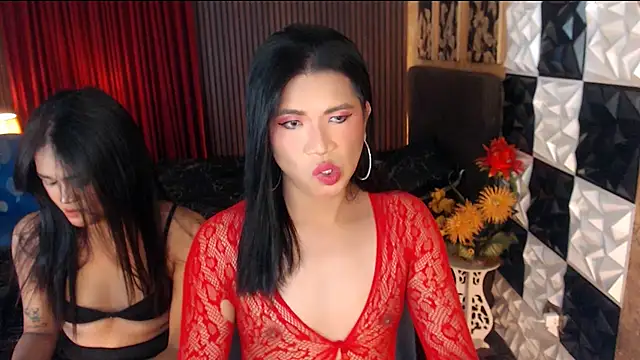 SiaraMassiveCock online show from 4, 8, 2026