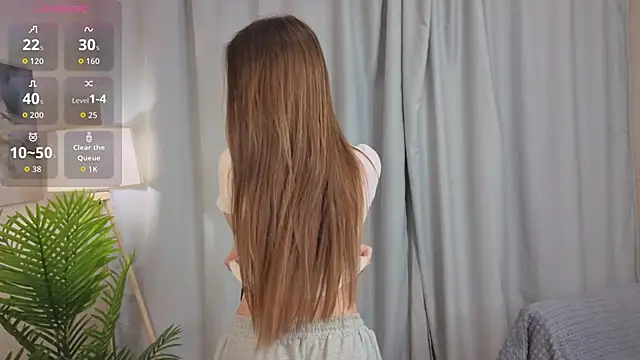 Snapshot of LuraPodraza chatting on 29, 4, 2026 LuraPodraza online show from 29, 4, 2026