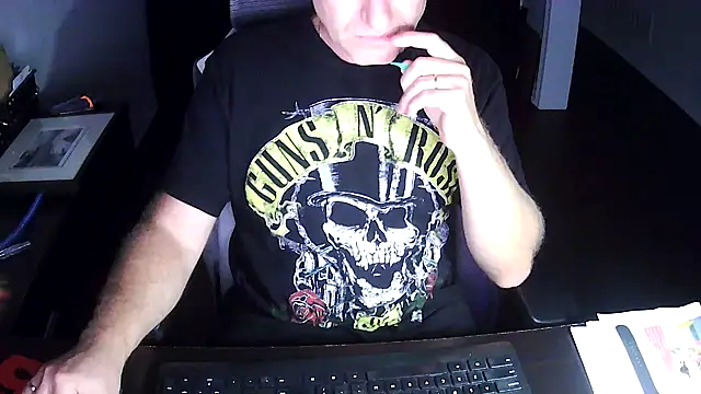 Shalun2000 online show from 4, 8, 2026