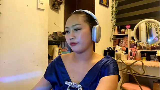 Snapshot of GlindaDejardin chatting on 26, 4, 2026 GlindaDejardin online show from 26, 4, 2026