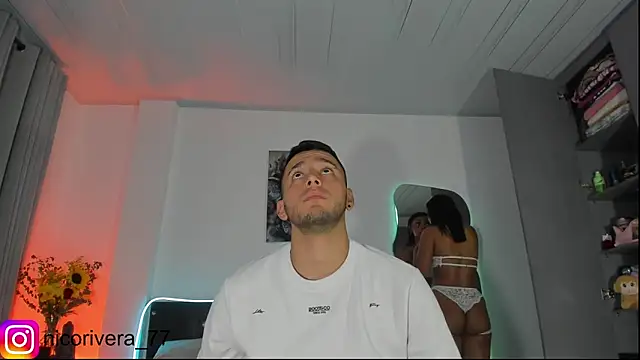 Emma Nico online show from 17, 4, 2026