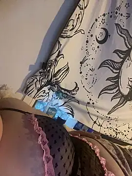 avery  1 online show from 27, 4, 2026