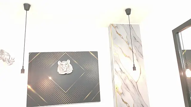 Snapshot of GoldenDesireX_ chatting on 17, 5, 2026 GoldenDesireX online show from 17, 5, 2026