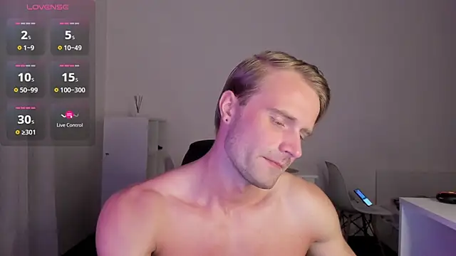 Snapshot of Paul_Rolex chatting on 11, 3, 2026 Paul Rolex online show from 11, 3, 2026