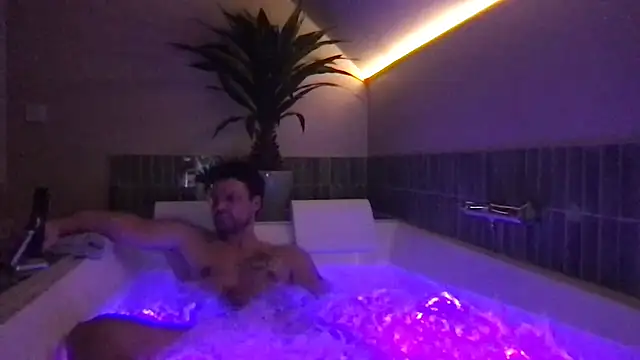 YoloNude online show from 12, 4, 2026