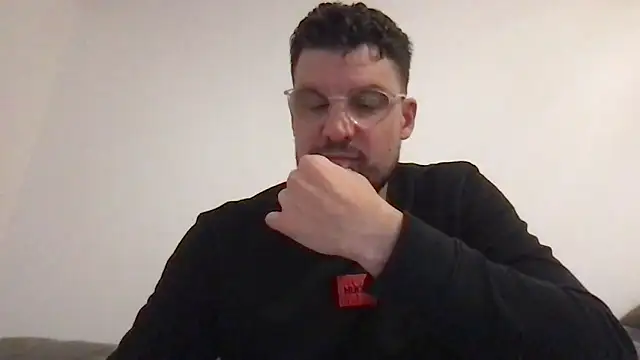 YoloNude online show from 25, 4, 2026