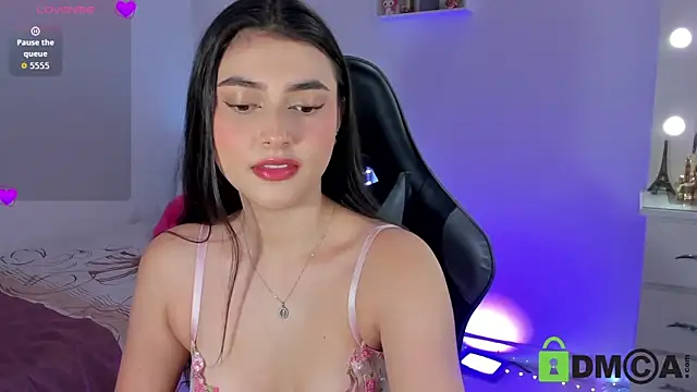 esmeralda le online show from 14, 6, 2026