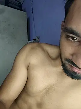 ItsPlayboy031 online show from 25, 5, 2026