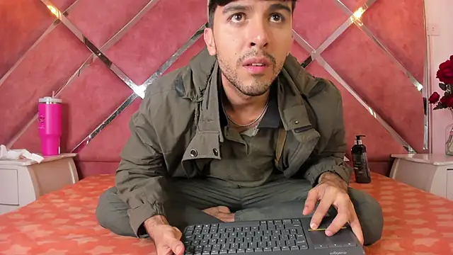 RodrigoColby2 online show from 8, 5, 2026