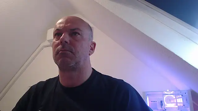 ChatMax30xxx online show from 6, 4, 2026