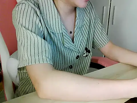 lucienguyen online show from 7, 4, 2026