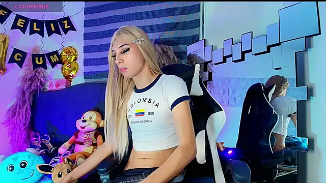 Jesica tan online show from 25, 6, 2026
