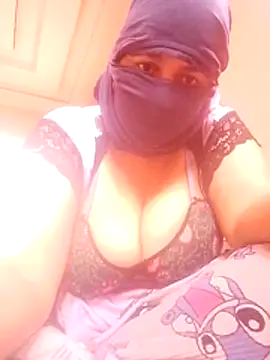 Snapshot of Monita-56 chatting on 7, 4, 2026 Monita-56 online show from 7, 4, 2026