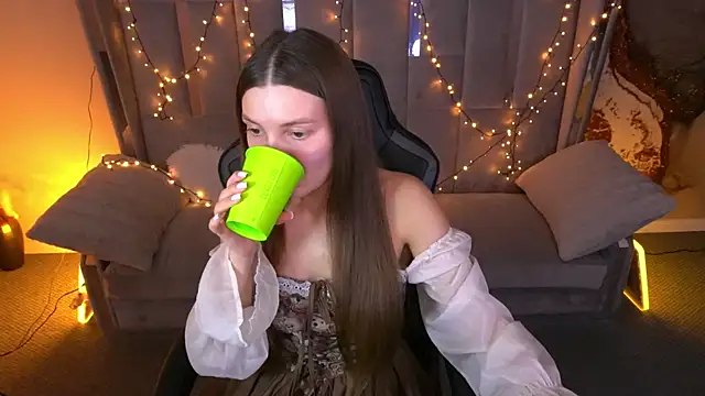 AshleyBaie online show from 14, 4, 2026