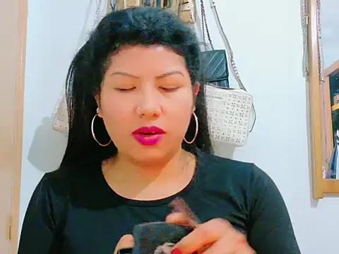 MojaditPussy online show from 10, 5, 2026