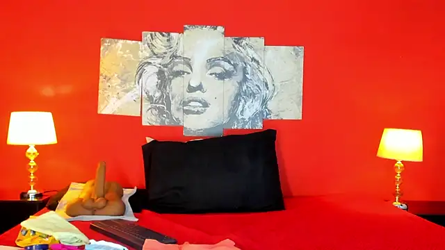 Snapshot of LucianaMadura1 chatting on 12, 5, 2026 LucianaMadura1 online show from 12, 5, 2026