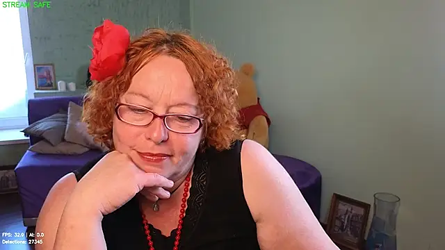 Snapshot of Fara_Flutte chatting on 21, 6, 2026 Fara Flutte online show from 21, 6, 2026