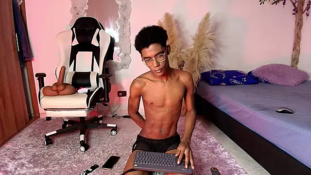 Snapshot of IamAndrey chatting on 19, 7, 2026 IamAndrey online show from 19, 7, 2026