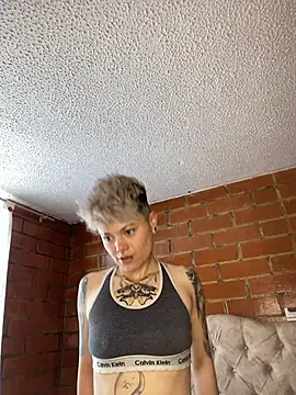 Snapshot of Megan-c chatting on 26, 6, 2026 Megan-c online show from 26, 6, 2026