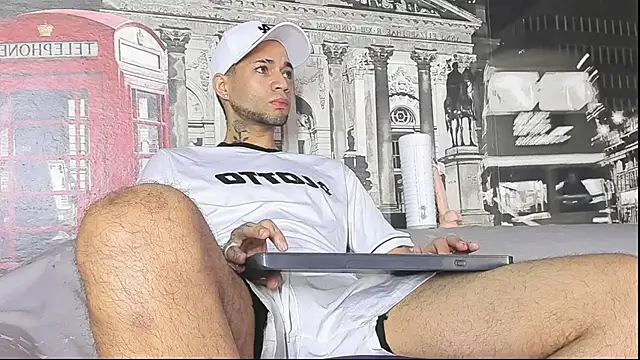 Daniel huge22 online show from 9, 4, 2026