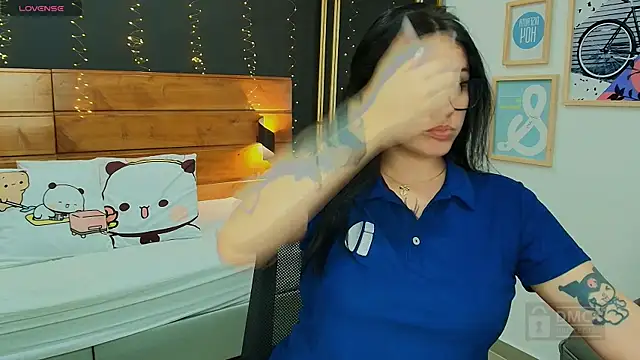 aria bloomer online show from 18, 4, 2026