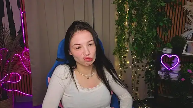 MaryFlorez online show from 8, 4, 2026