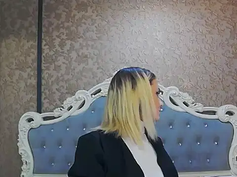 Ivy Quin online show from 23, 4, 2026