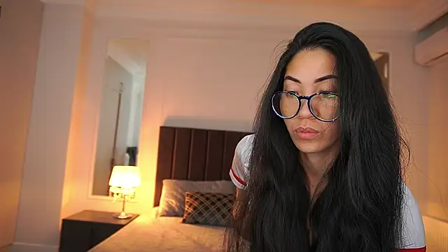 YunaYum online show from 22, 4, 2026