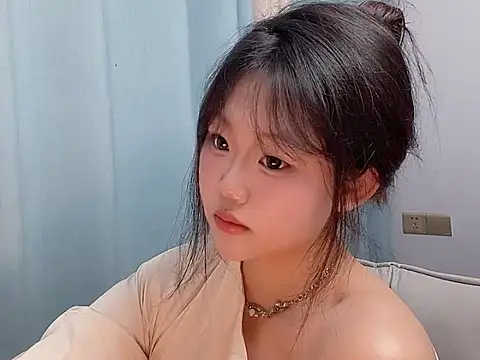 Lilababy00 online show from 10, 4, 2026