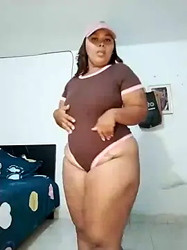 Snapshot of Nikita_Glam chatting on 3, 8, 2026 Nikita Glam online show from 3, 8, 2026