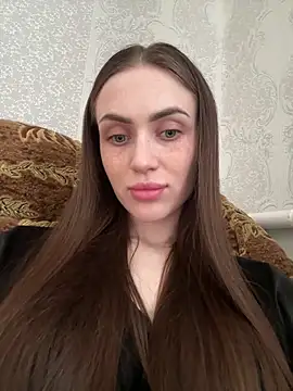 AlinaLove3213 online show from 10, 4, 2026