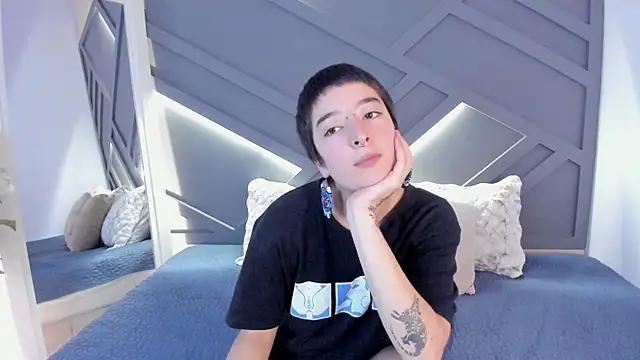 Snapshot of Atheena__ chatting on 15, 5, 2026 Atheena online show from 15, 5, 2026
