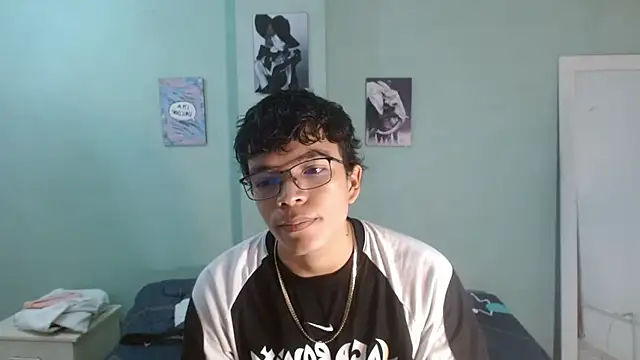 white boy78 online show from 8, 4, 2026