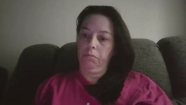 lily1982 online show from 25, 4, 2026