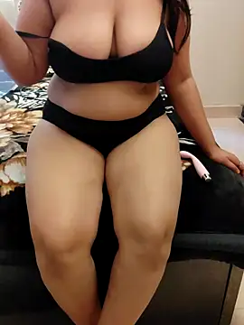 Snapshot of Aysha_69 chatting on 9, 4, 2026 Aysha 69 online show from 9, 4, 2026