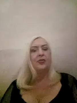 Julia20X online show from 19, 4, 2026