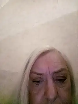 Julia20X online show from 20, 4, 2026