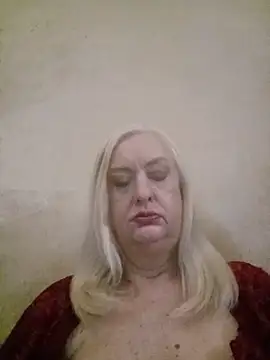 Julia20X online show from 18, 6, 2026