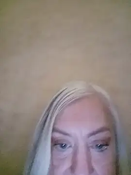 Julia20X online show from 25, 6, 2026