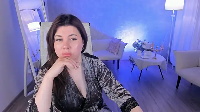 TheaCassian online show from 23, 4, 2026