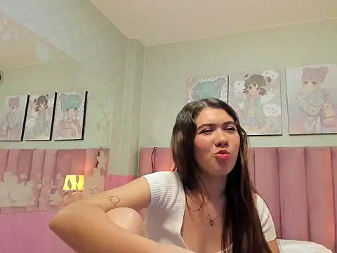 Snapshot of Hellencute18_ chatting on 11, 4, 2026 Hellencute18 online show from 11, 4, 2026