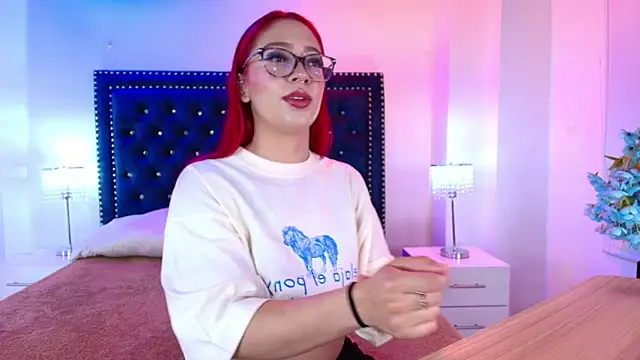 Snapshot of Amelie_adams chatting on 5, 6, 2026 Amelie adams online show from 5, 6, 2026