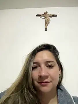 belucci vale online show from 18, 4, 2026