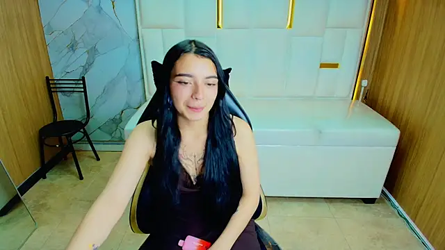 Snapshot of Samantha_petite_tf chatting on 2, 5, 2026 Samantha petite tf online show from 2, 5, 2026
