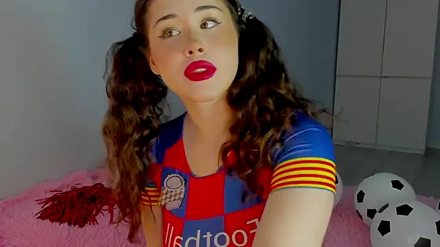 Snapshot of ChloeBlisss chatting on 26, 6, 2026 ChloeBlisss online show from 26, 6, 2026