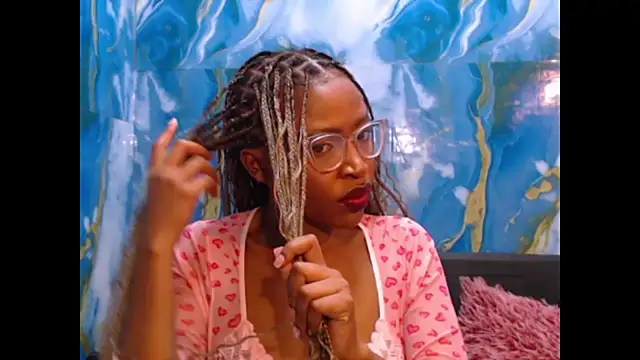 caramelchoco69 online show from 25, 5, 2026